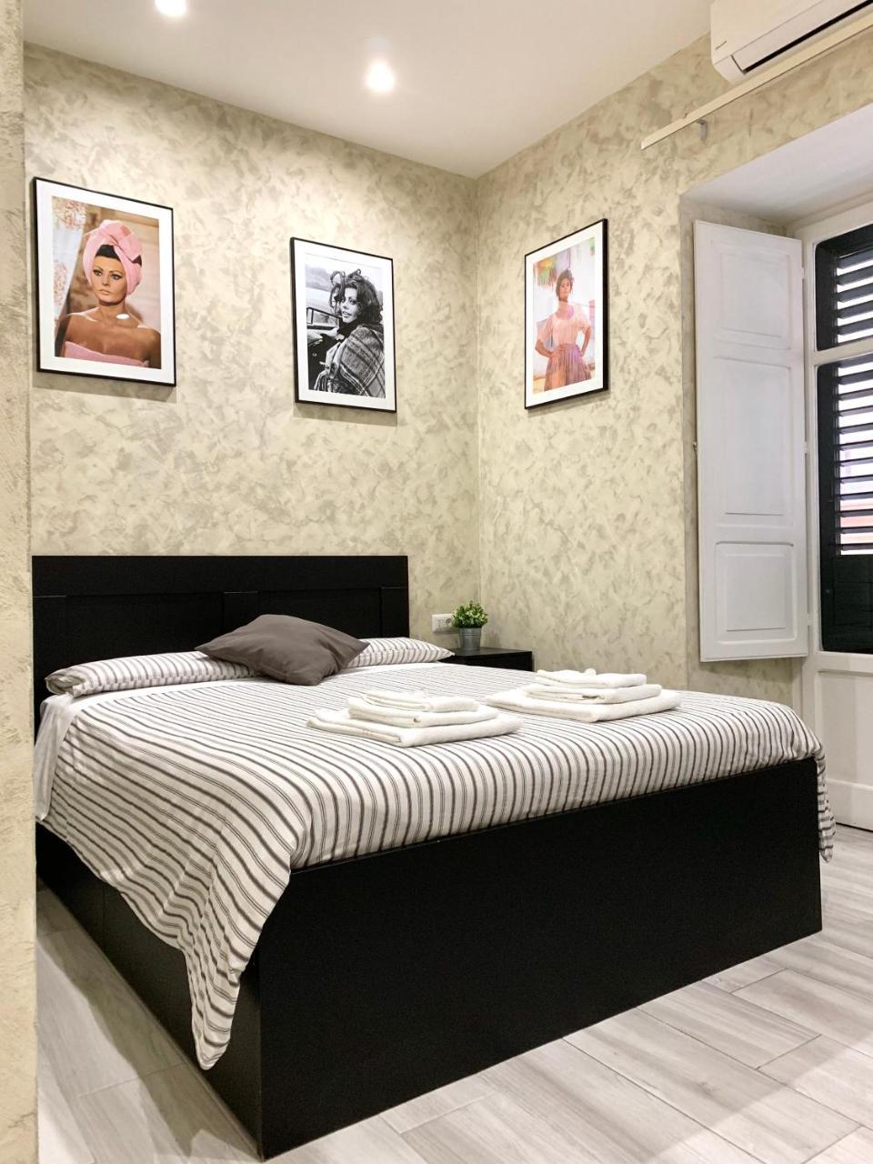 Bed No Breakfast Ak Hotell Napoli Eksteriør bilde