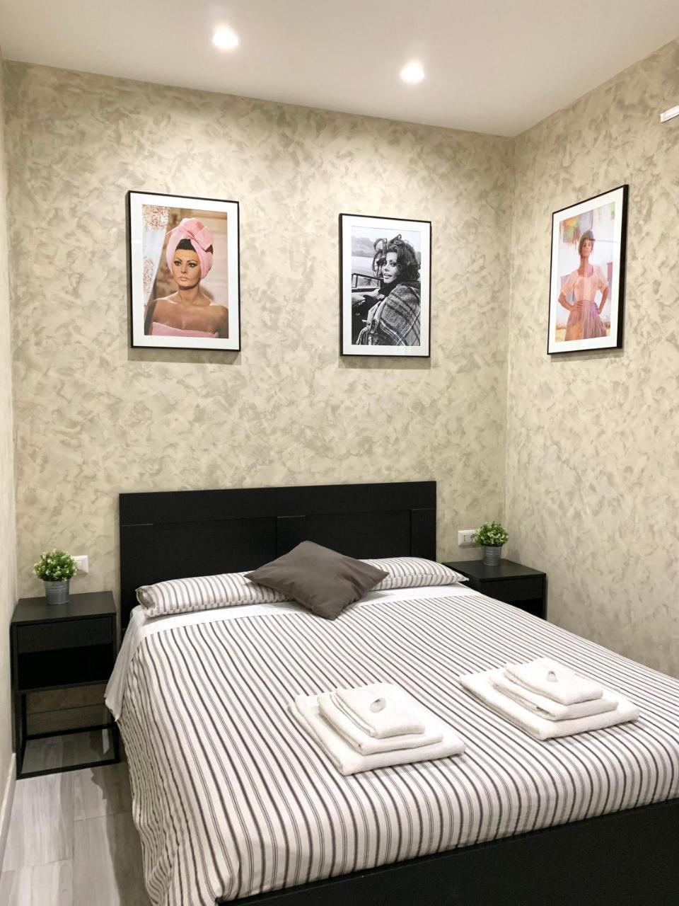 Bed No Breakfast Ak Hotell Napoli Eksteriør bilde